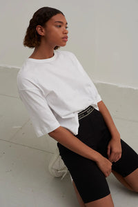 ESSIGNE BOXY WIT EN ZWART