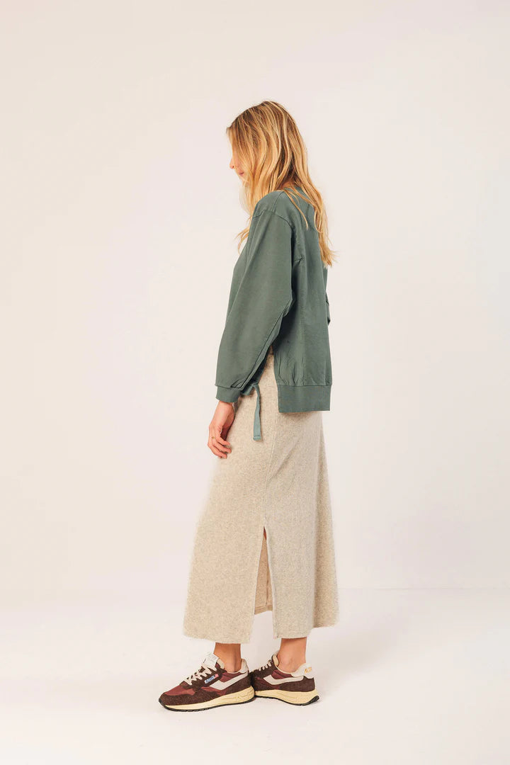 LOOPED SWEATSHIRT