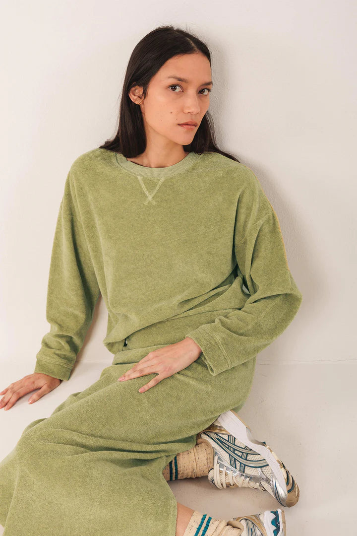 LARA TERRY SWEATSHIRT